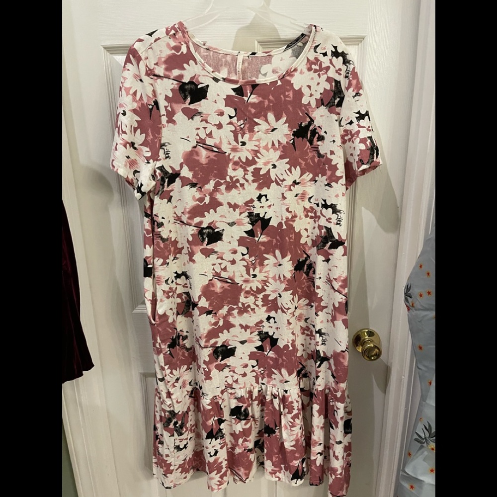 Lime Chili Linen Dress Size Large
NEW NEVER WORE‼️